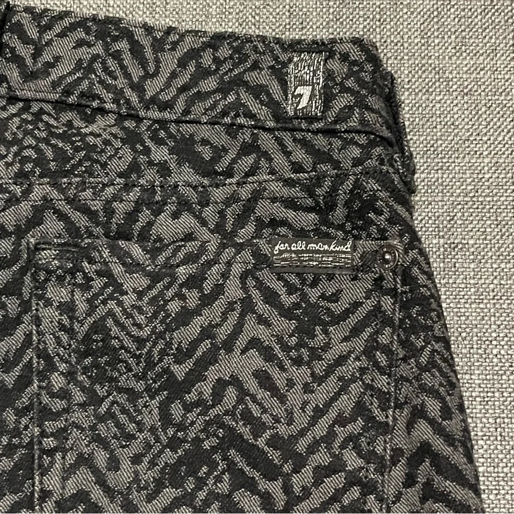 7 For All Mankind The Skinny Jacquard Mid-Rise Jeans | Chevron Textured|Size‎ 28